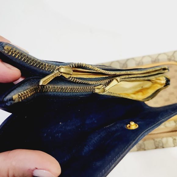 2 Authentic Vintage gucci 80s rare pouches bags clutches pieces - Picture 12 of 16